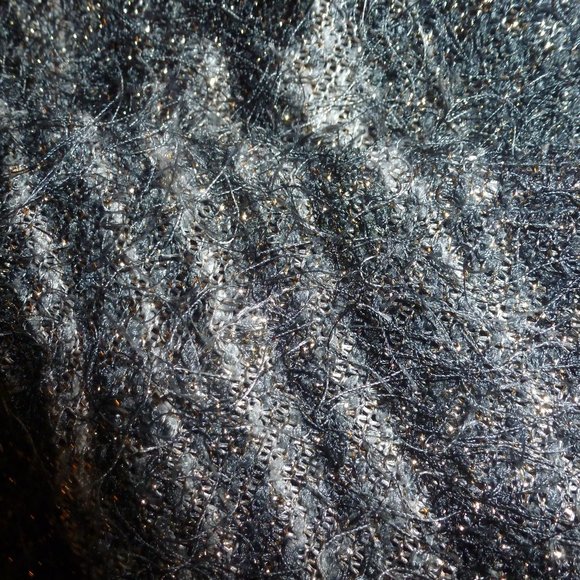 A.  Byer Festive Golden metallic  Peacock Sleeveless Blouse - M NEW - Picture 10 of 10